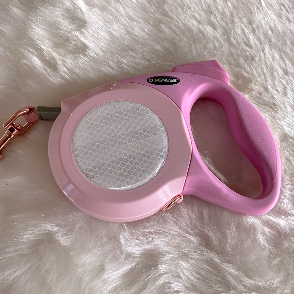 Brand new pink dog leash